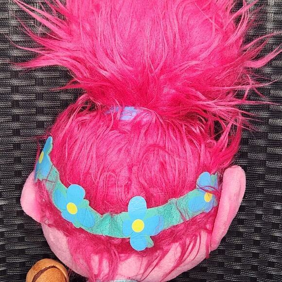 DreamWorks Trolls Poppy Doll World Tour Poppy 21" Ukulele Pink Cute Movie - Picture 5 of 6
